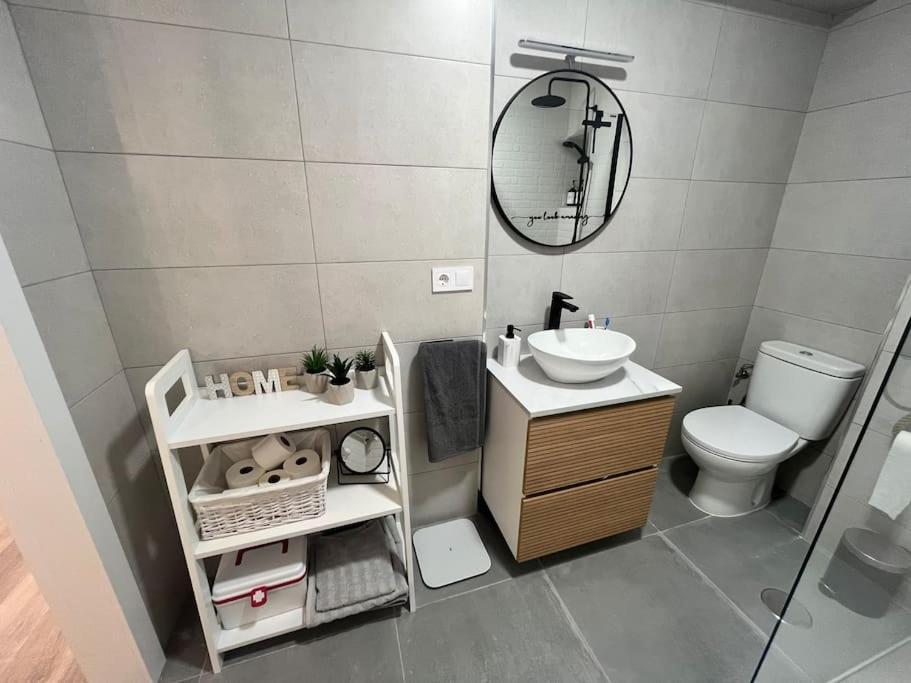 Piso Recien Reformado En El Centro De Santander, Zona Estaciones Lägenhet Exteriör bild